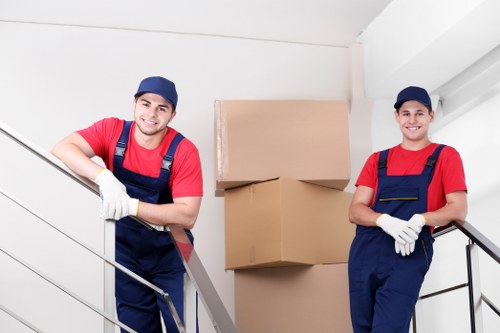 Moving van service for homes and businesses in New Southgate